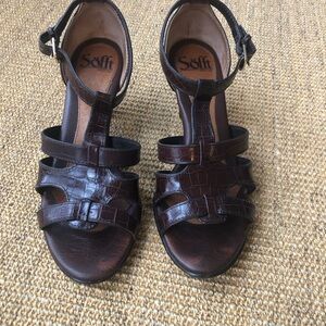 Söfft Brown Leather Sandals